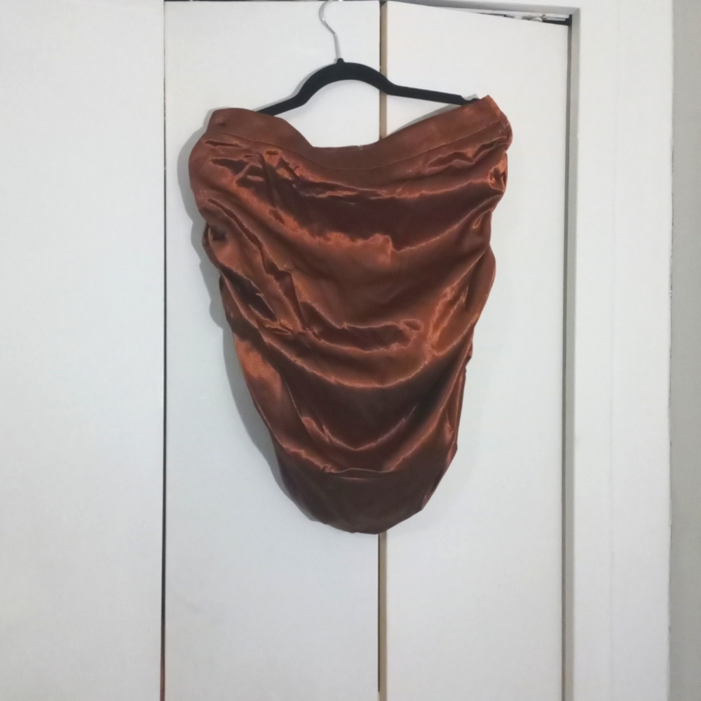 Satin Keyhole Back Mock Neck Bishop Sleeve Blouse & Ruched Skirt Without Chain